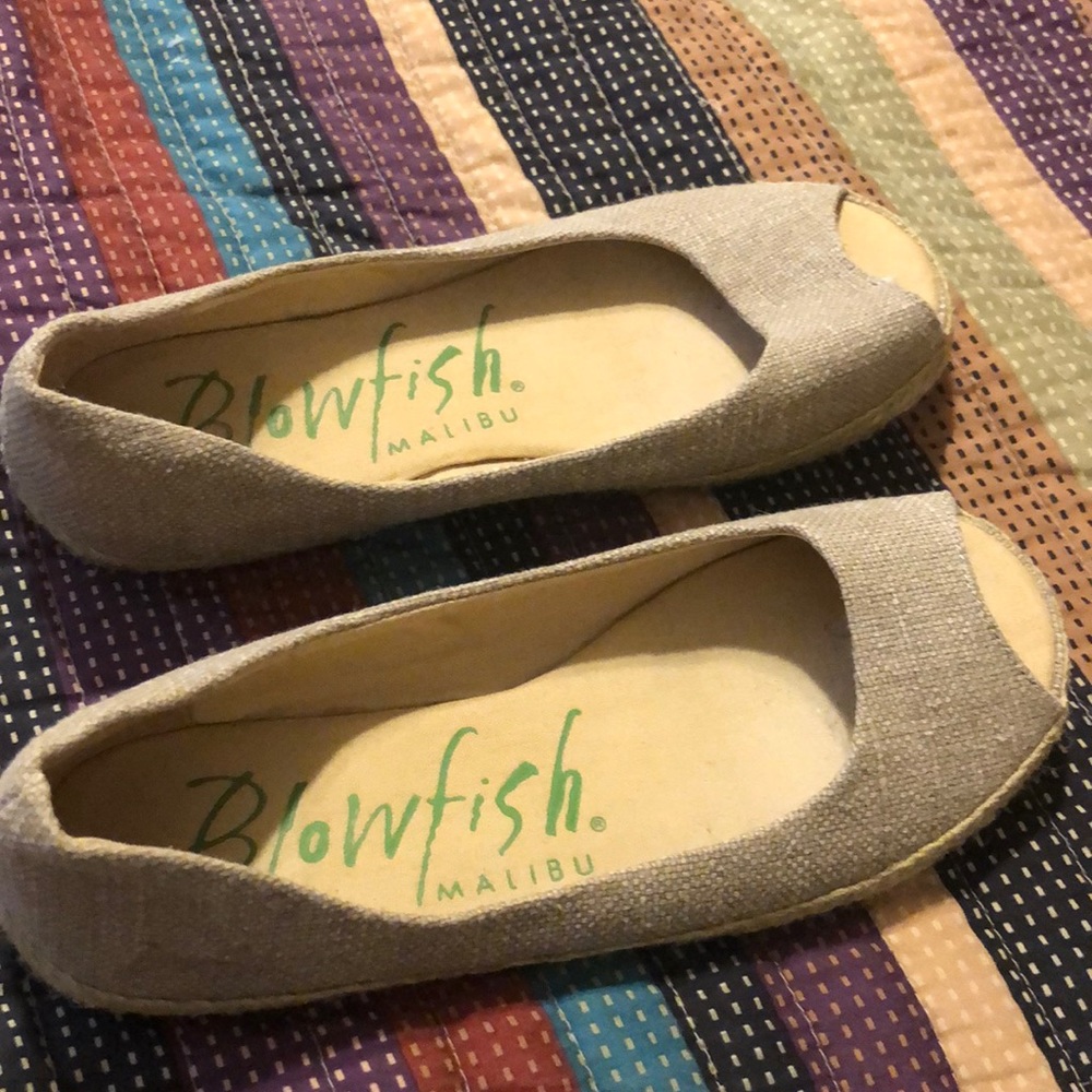 Blowfish burlap espadrille size 7